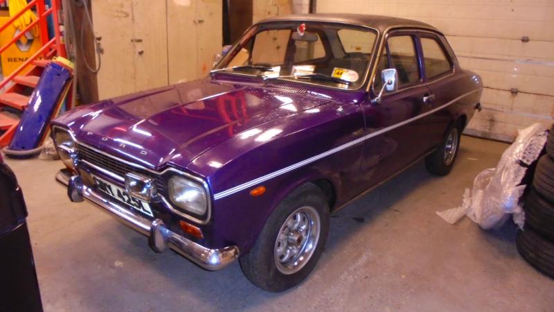 FORD ESCORT 1300E